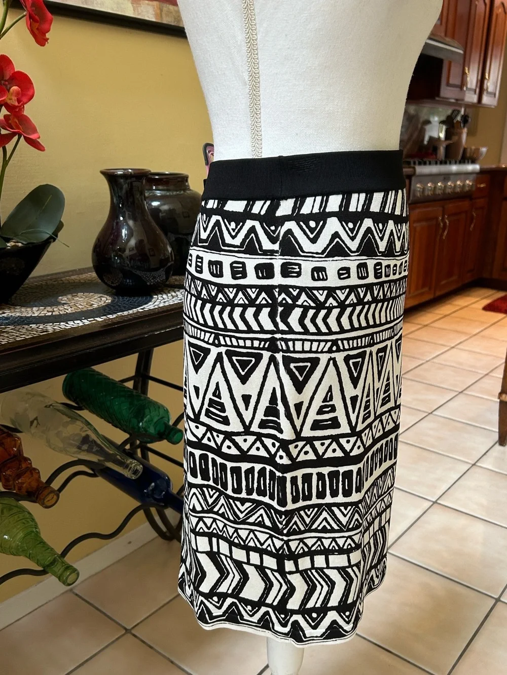 INC Black & White Geometric All Over Tribal Print Faux Wrap Knee Length Skirt XL
